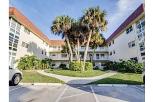 MLS# R10456042, Vero Beach, Florida 32963
