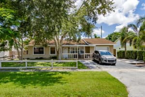 8945 Saddlecreek Dr, Boca Raton, FL 33496, Sold 11/30/18