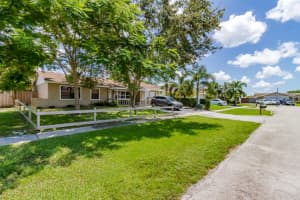 8945 Saddlecreek Dr, Boca Raton, FL 33496, Sold 11/30/18