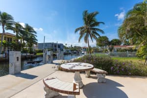 784 NE 70th St, Boca Raton, FL 33487, Sold 10/30/18