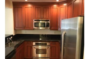 200 NE 2nd Ave, Delray Beach, FL 33444, Sold 12/06/18