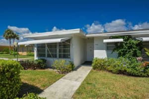 7261 E Oakridge Cir, Lantana, FL 33462, Sold 10/09/18