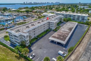 907 Marina Dr, North Palm Beach, FL 33408, Sold 12/27/18