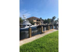 811 Glouchester St, Boca Raton, FL 33487, Sold 05/17/19