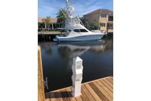 811 Glouchester St, Boca Raton, FL 33487, Sold 05/17/19