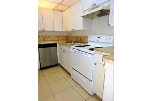 490 NW 20th St, Boca Raton, FL 33431, Sold 02/28/19