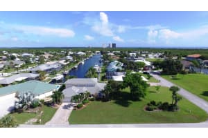 14 Sovereign Way, Fort Pierce, FL 34949, Sold 10/15/18