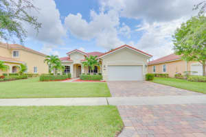 6867 Osage Cir, West Palm Beach, FL 33413, Sold 10/29/18