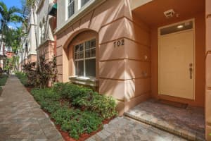 1033 NE 17th Way, Fort Lauderdale, FL 33304, Sold 10/25/18