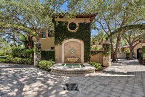 304 Villa Dr, Jupiter, FL 33477, Sold 06/10/19