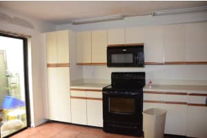 113 Fairway Ln, Royal Palm Beach, FL 33411, Sold 10/08/18