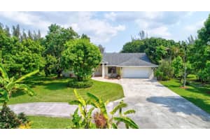 384 Westwood Cir W, West Palm Beach, FL 33411, Sold 04/17/19