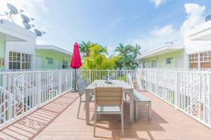 915 8th St, Miami Beach, FL 33139, Sold 05/17/19