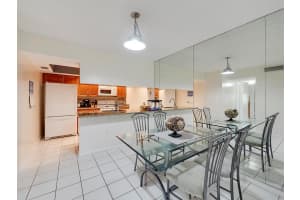 500 Waterside Dr, Hypoluxo, FL 33462, Sold 12/07/18