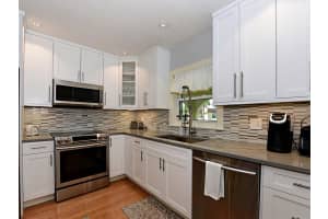 717 US-1, Jupiter, FL 33477, Sold 02/22/19