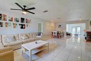 9420 NW 82nd St, Tamarac, FL 33321, Sold 10/19/18