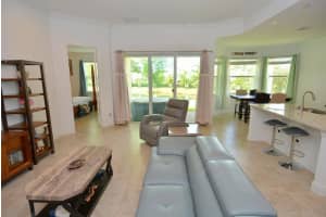 7419 Oakridge Pl, Vero Beach, FL 32966, Sold 08/09/19