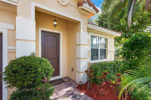 10753 Willow Oak Ct, Wellington, FL 33414, Sold 10/11/18