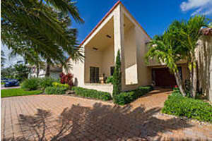 2555 SW 23rd Cranbrook Dr, Boynton Beach, FL 33436, Sold 12/14/18