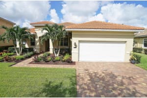 6750 Osage Cir, West Palm Beach, FL 33413, Sold 12/18/18