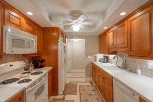 951 De Soto Rd, Boca Raton, FL 33432, Sold 01/08/19