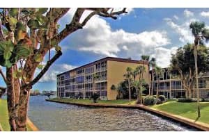 300 Waterway Dr S, Lantana, FL 33462, Sold 01/04/19