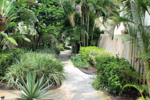 614 Executive Center Dr, West Palm Beach, FL 33401, Sold 11/08/18