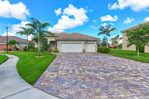 9064 winterhaven Cir, Royal Palm Beach, FL 33411, Sold 02/28/19