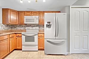 3151 Riverside Dr, Coral Springs, FL 33065, Sold 01/08/19