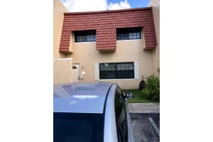 4 Meacham Ln, Tamarac, FL 33319, Sold 10/19/18