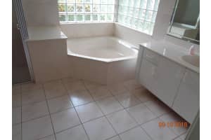 6402 Champlain Terrace, Davie, FL 33331, Sold 01/24/19