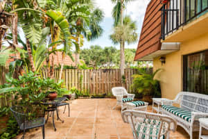 1525 Augusta Cir, Delray Beach, FL 33445, Sold 01/04/19
