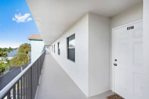 2424 N Federal Hwy, Boynton Beach, FL 33435, Sold 04/12/19