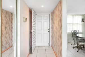 2424 N Federal Hwy, Boynton Beach, FL 33435, Sold 04/12/19