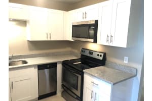 253 SE Norfolk Blvd, Stuart, FL 34997, Sold 09/26/18