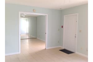 641 Executive Center Dr P208, West Palm Beach, FL 33401, Sold 11/28/18