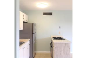 641 Executive Center Dr P208, West Palm Beach, FL 33401, Sold 11/28/18