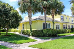 4946 Mallory St, Lake Worth, FL 33463, Sold 03/29/19