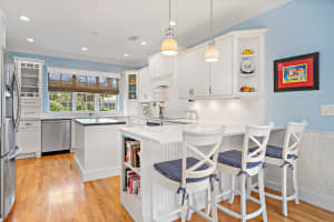 18360 SE Lakeside Dr, Tequesta, FL 33469, Sold 07/15/19