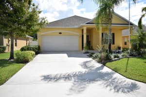 8167 Westfield Cir, Vero Beach, FL 32966, Sold 02/28/19
