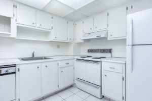 1913 S Ocean Dr, Hallandale Beach, FL 33009, Sold 03/21/19