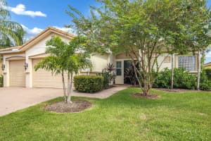 8469 Butler Greenwood Dr, Royal Palm Beach, FL 33411, Sold 12/28/18