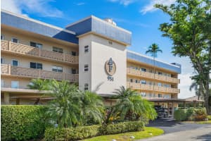 951 Spanish Cir, Delray Beach, FL 33483, Sold 03/22/19