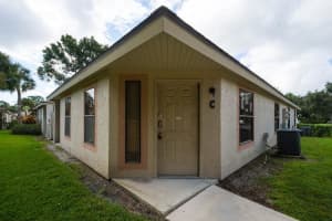 2812 Stoneway Ln, Fort Pierce, FL 34982, Sold 10/30/18