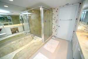 5070 N Ocean Dr, Riviera Beach, FL 33404, Sold 10/21/19
