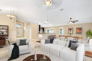 1377 Fairfax Cir E, Boynton Beach, FL 33436, Sold 11/16/18