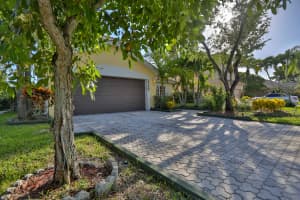 3740 NW 71st St, Coconut Creek, FL 33073, Sold 12/11/18