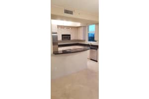 550 SE Mizner Blvd APT B511, Boca Raton, FL 33432, Sold 04/25/19