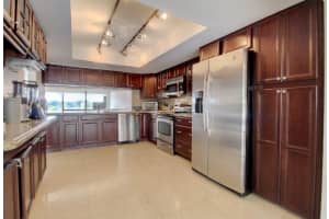 7030 SW 48th Ln, Miami, FL 33155, Sold 04/04/19