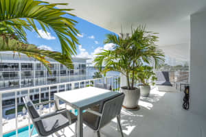 2784 S Ocean Blvd, Palm Beach, FL 33480, Sold 12/21/18